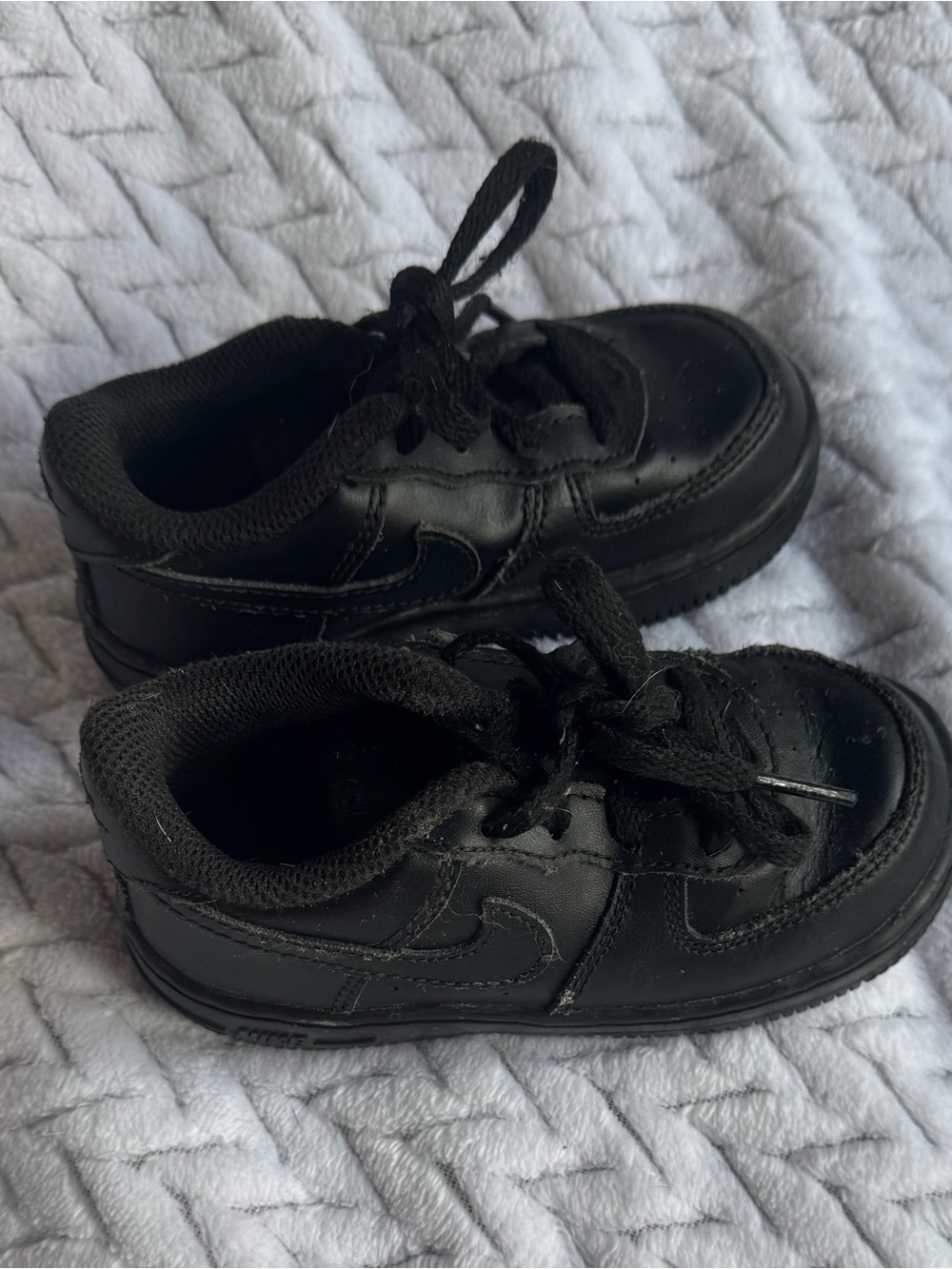 Nike Kids Black Low-Top Lace-Up Sneakers